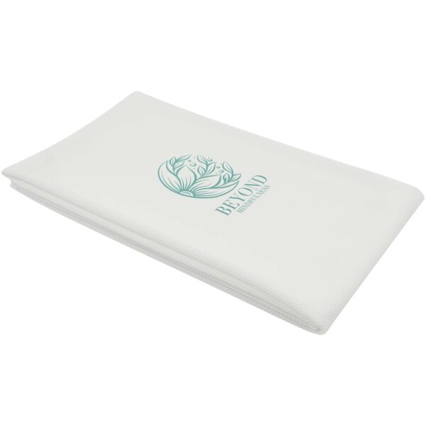 Althea sport towel 70x140 cm – White with logo