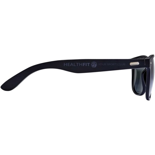 Arlo bamboo sunglasses with black coating – Solid black with logo